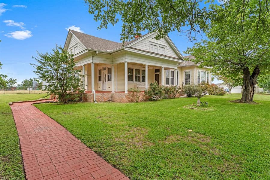 Property photo for 2967 S Old Robinson Road, Robinson, TX
