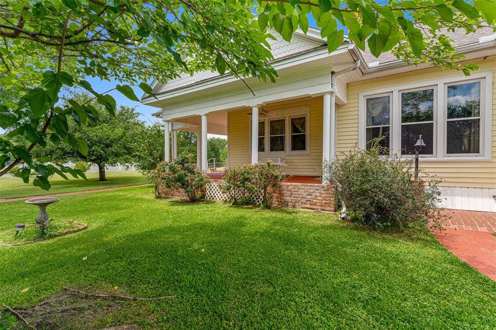 2967 S Old Robinson Road, Robinson, TX 76655 Serene setting of the home with large trees