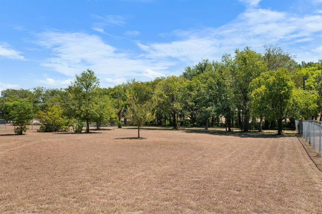 162 Warren Road, Lorena, TX 76655