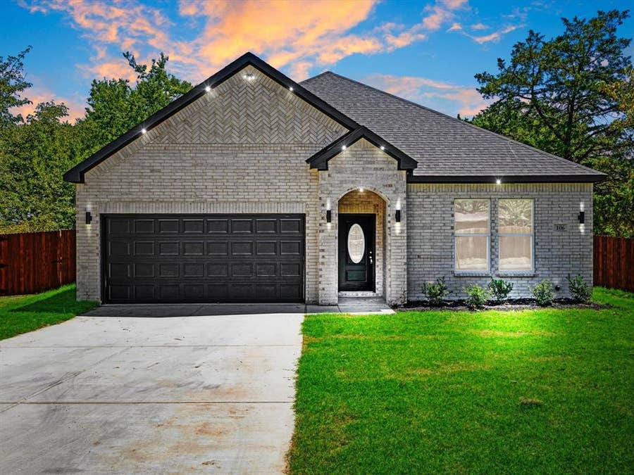 Property photo for 106 Bowers Street, Seagoville, TX