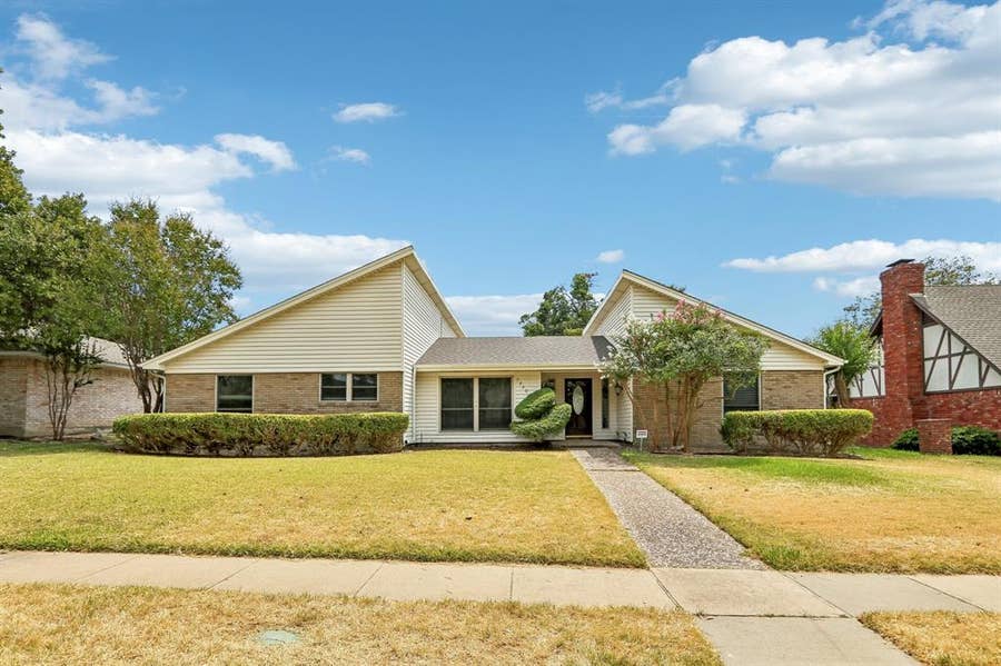 Property photo for 2840 Meadowbrook Drive, Plano, TX