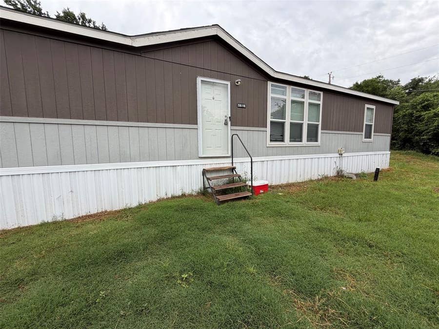 Property photo for 5619 Arkansas Trail, Granbury, TX