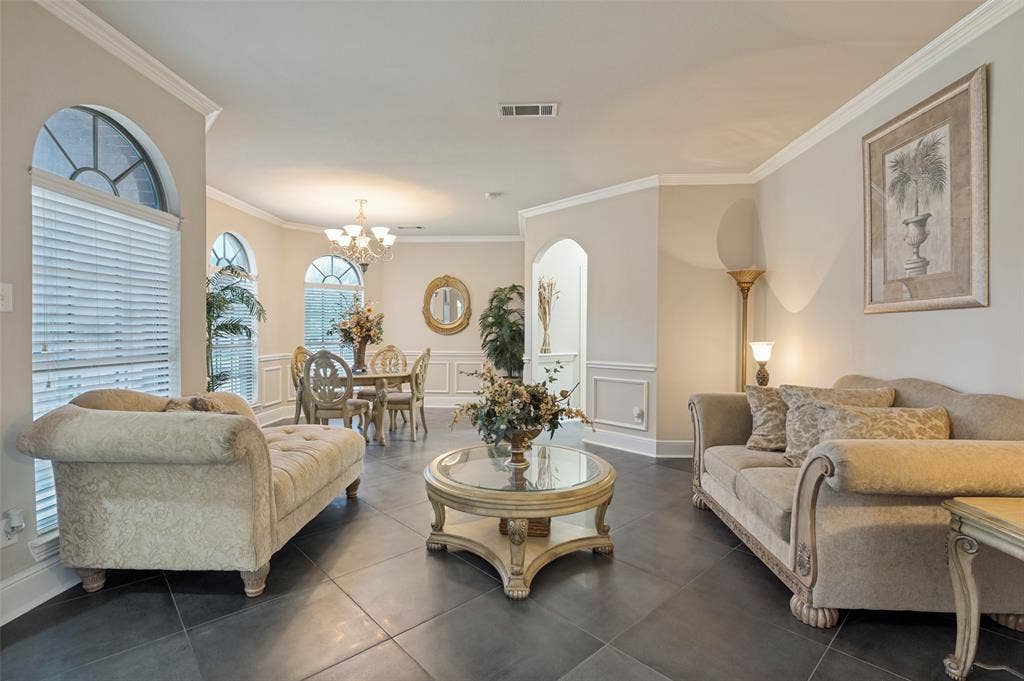 1633 Turtle Point Drive, DeSoto, TX 75115