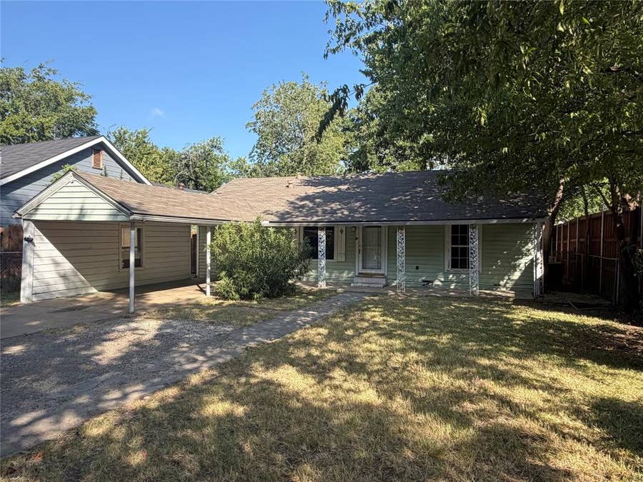 Property photo for 2409 W Amherst Avenue, Dallas, TX