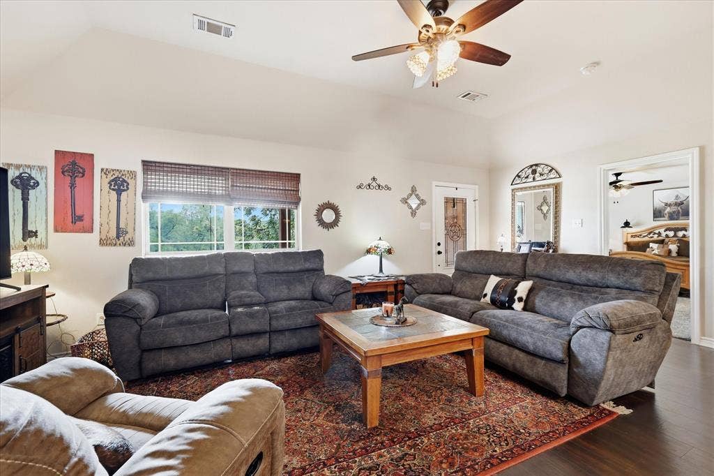 13043 Gold Hill Road, Argyle, TX 76226 13043 Gold Hill Road, Argyle, TX 76226