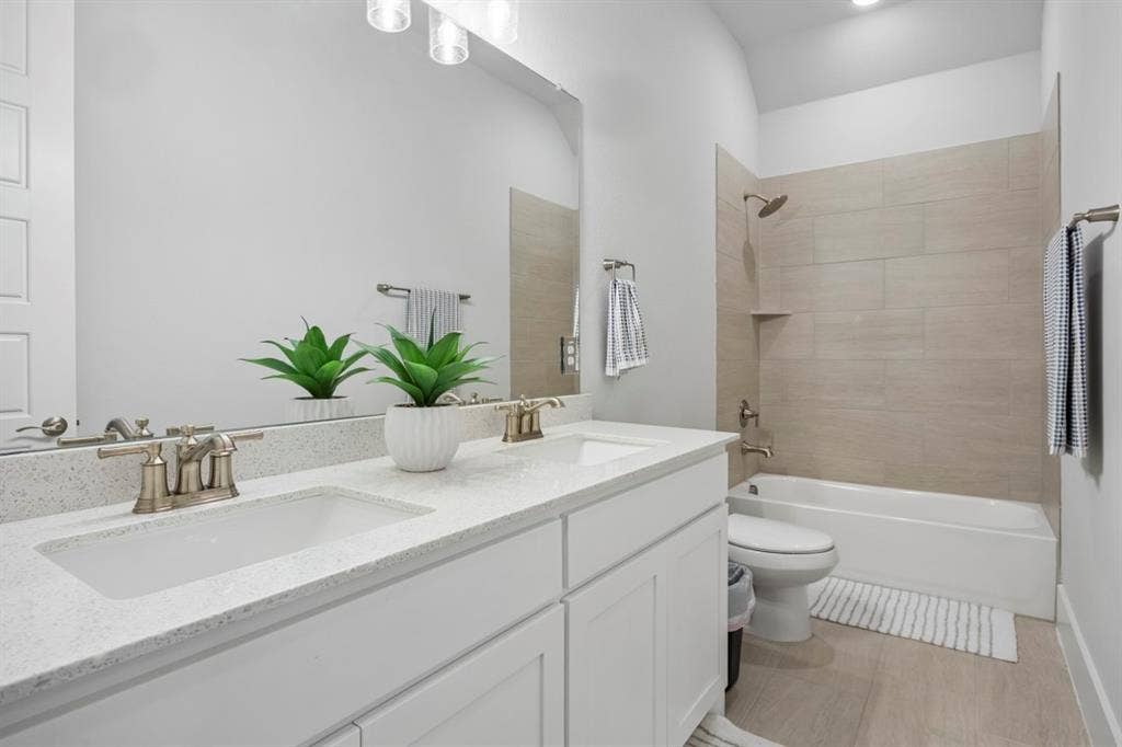 4037 Lagos Drive, Midlothian, TX 76065