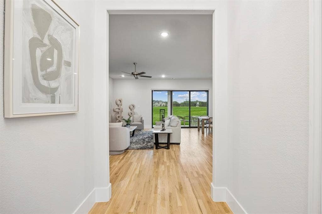 4037 Lagos Drive, Midlothian, TX 76065