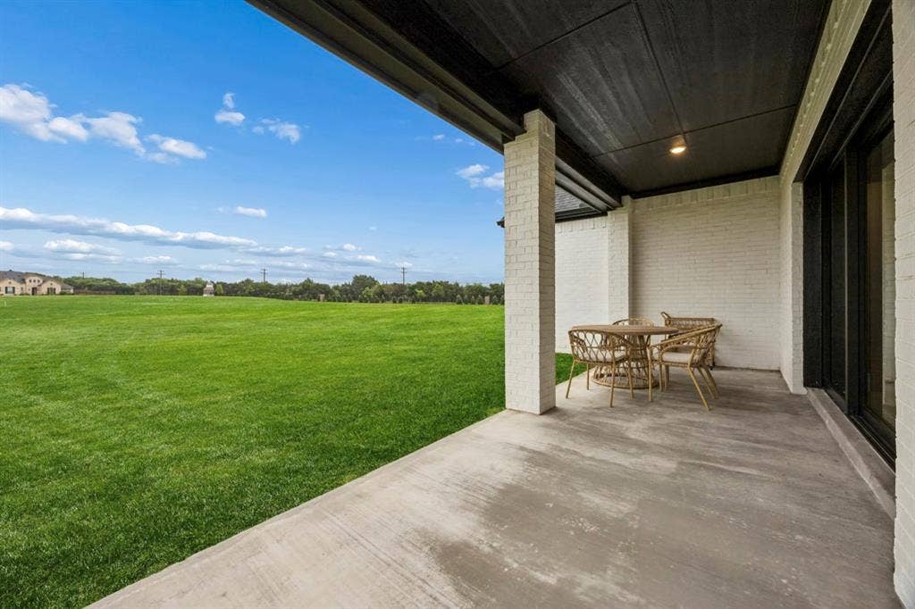 4037 Lagos Drive, Midlothian, TX 76065