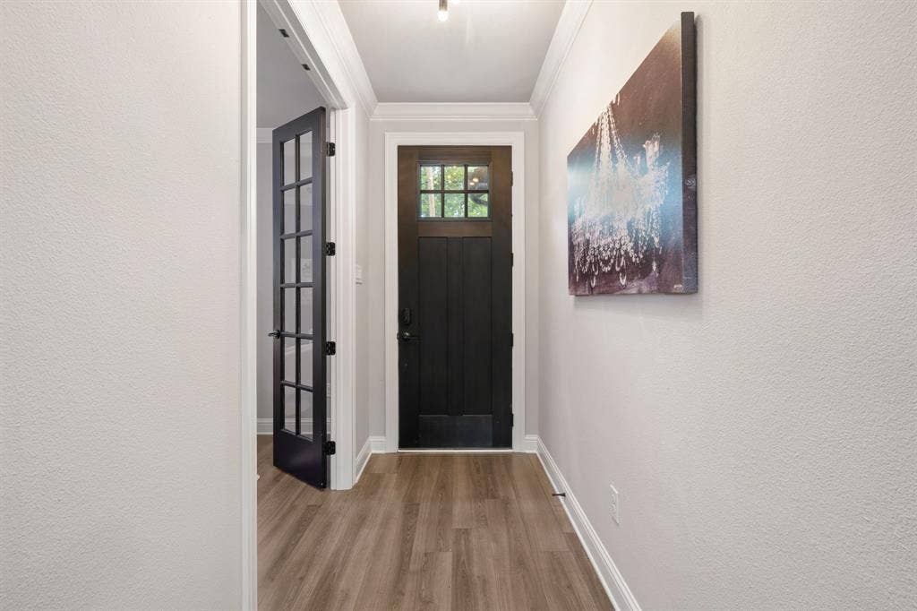 407 W Light Street, Waxahachie, TX 75165
