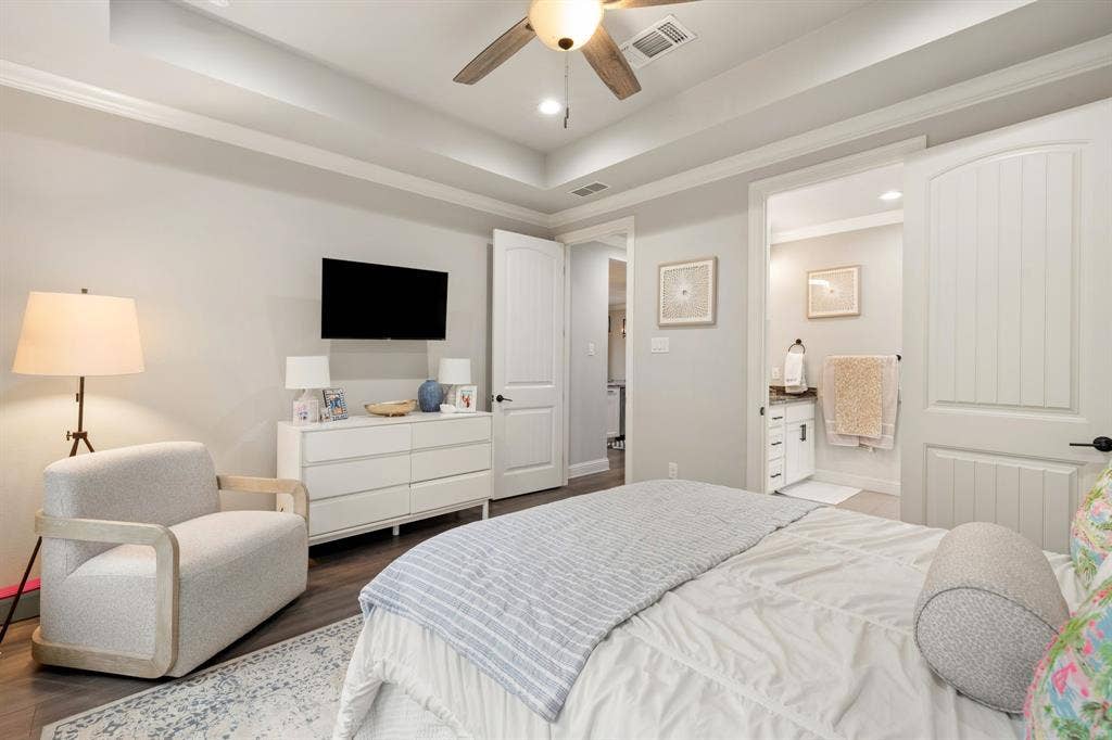 407 W Light Street, Waxahachie, TX 75165