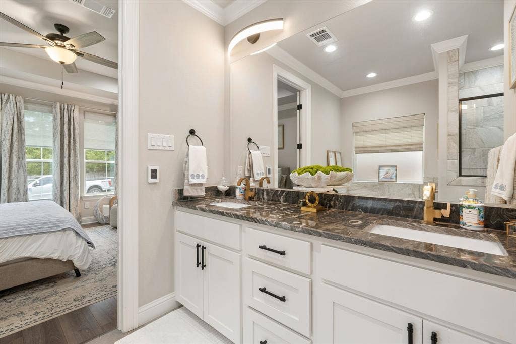 407 W Light Street, Waxahachie, TX 75165