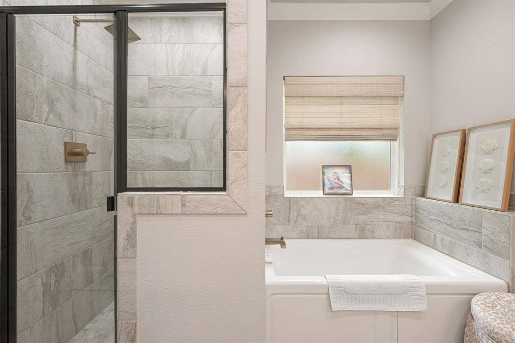 407 W Light Street, Waxahachie, TX 75165