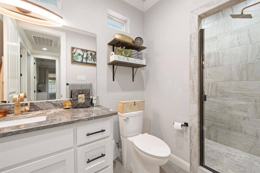 407 W Light Street, Waxahachie, TX 75165
