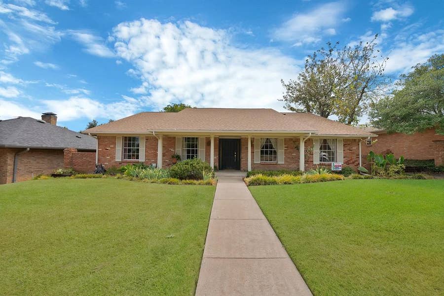 Property photo for 9630 Fallbrook Drive, Dallas, TX