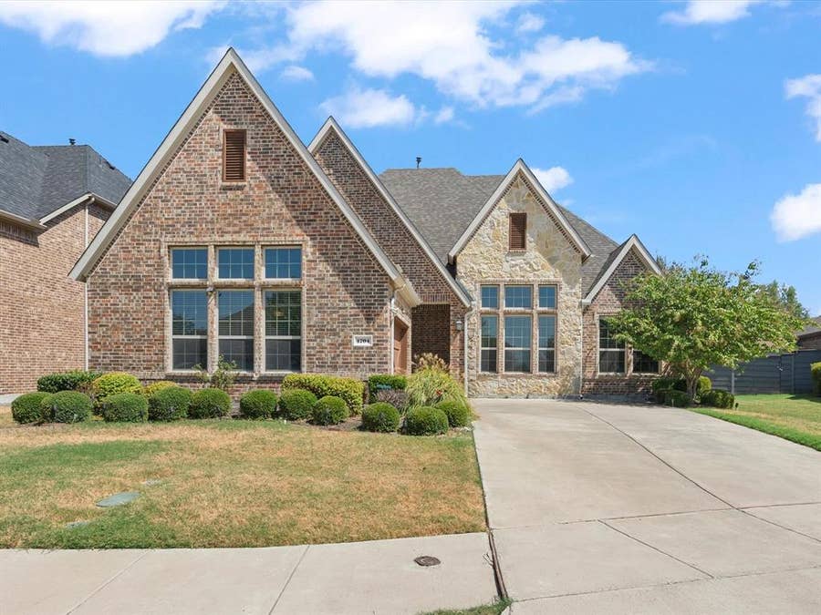 Property photo for 4704 Bonfire Way, Little Elm, TX