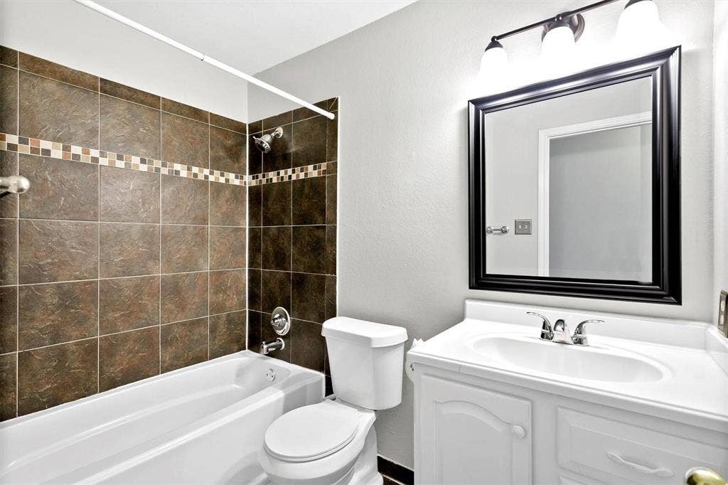 3803 Farmington Drive, Richardson, TX 75082