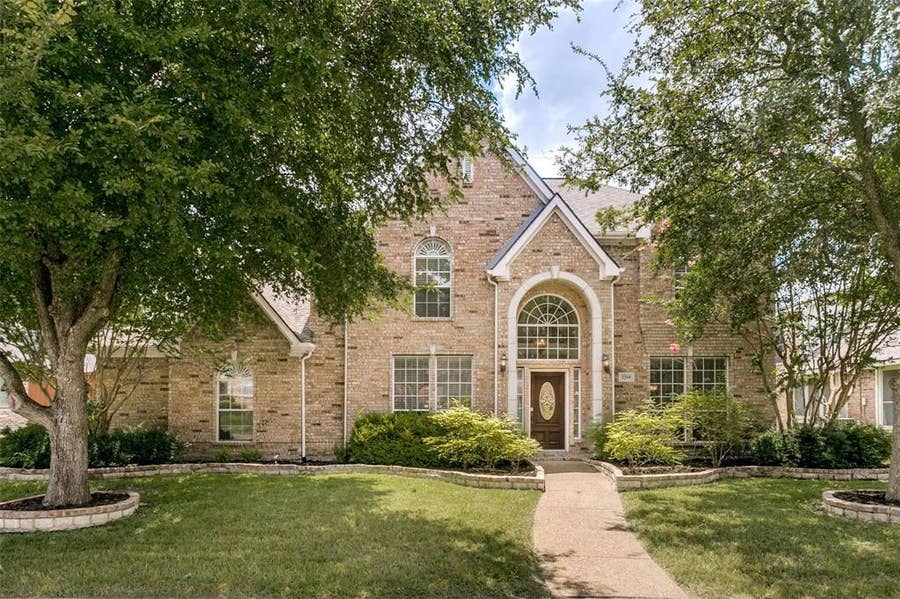 Property photo for 2208 Scenic Drive, Plano, TX