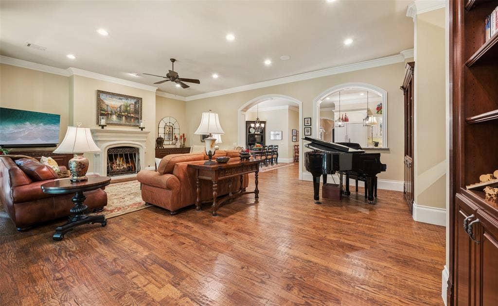 6350 Memorial Drive, Frisco, TX 75034