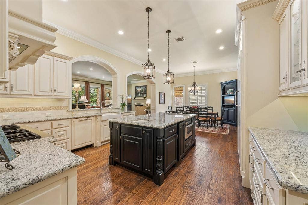 6350 Memorial Drive, Frisco, TX 75034