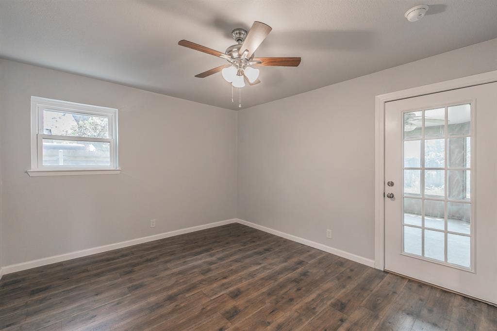 1917 Toplea Drive, Euless, TX 76040 1917 Toplea Drive, Euless, TX 76040