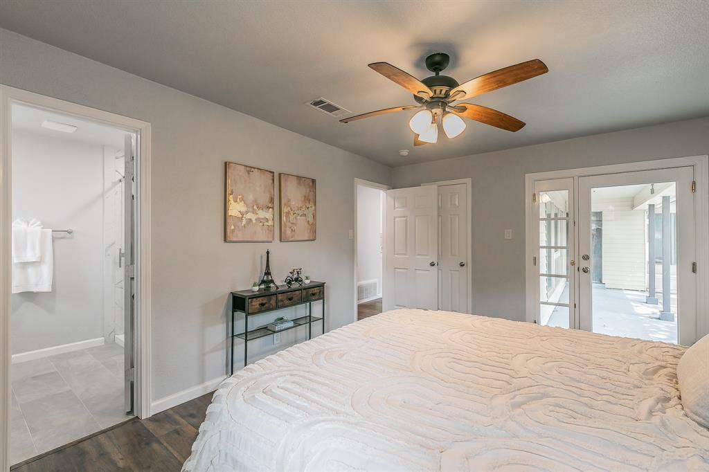 1917 Toplea Drive, Euless, TX 76040 1917 Toplea Drive, Euless, TX 76040