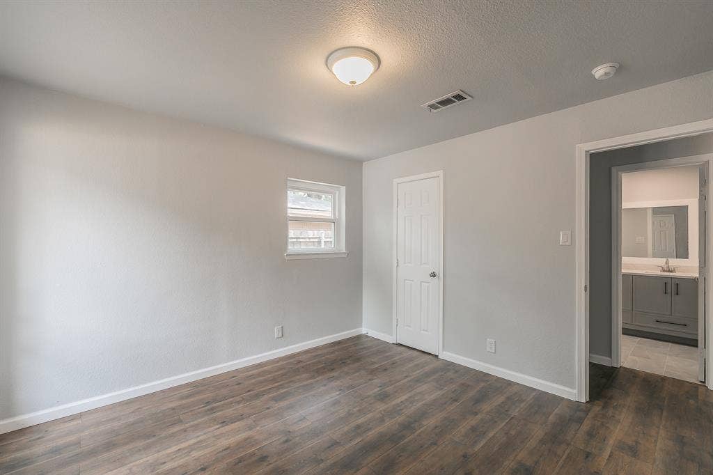 1917 Toplea Drive, Euless, TX 76040 1917 Toplea Drive, Euless, TX 76040
