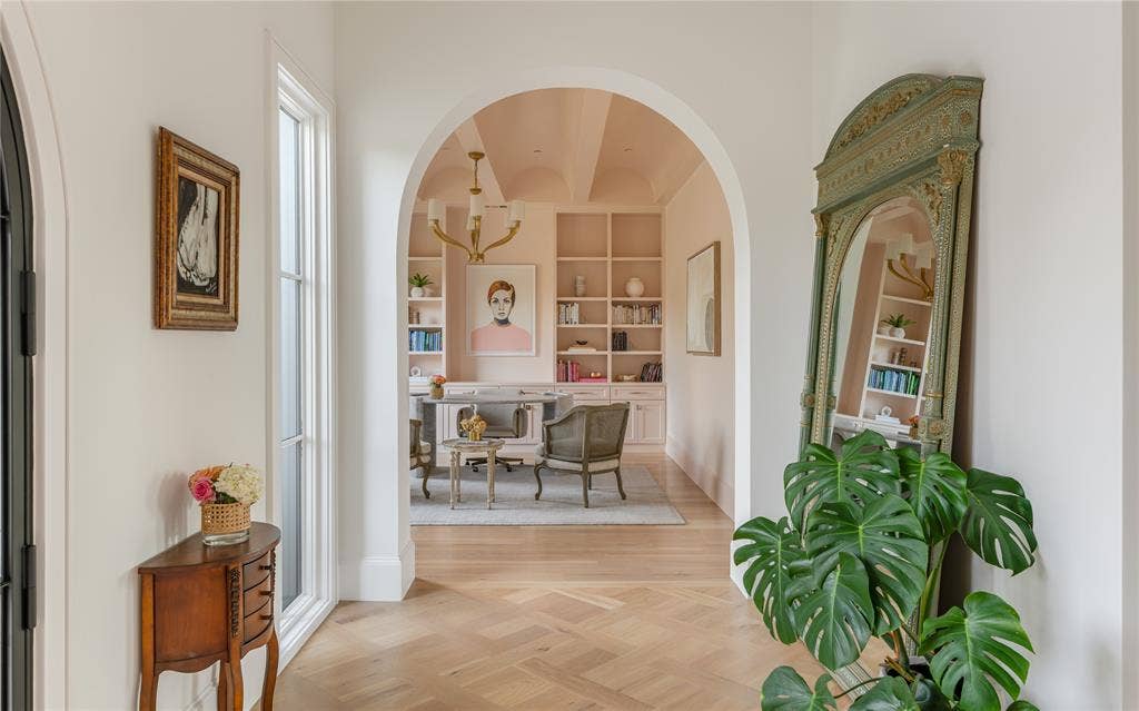6815 Pemberton Drive, Dallas, TX 75230