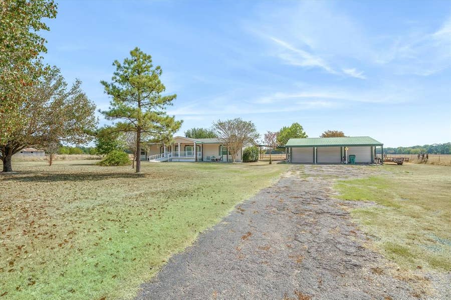 Property photo for 3850 County Road 120, Wills Point, TX