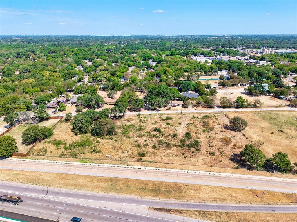 9508 Silver Falls Boulevard, Dallas, TX 75217