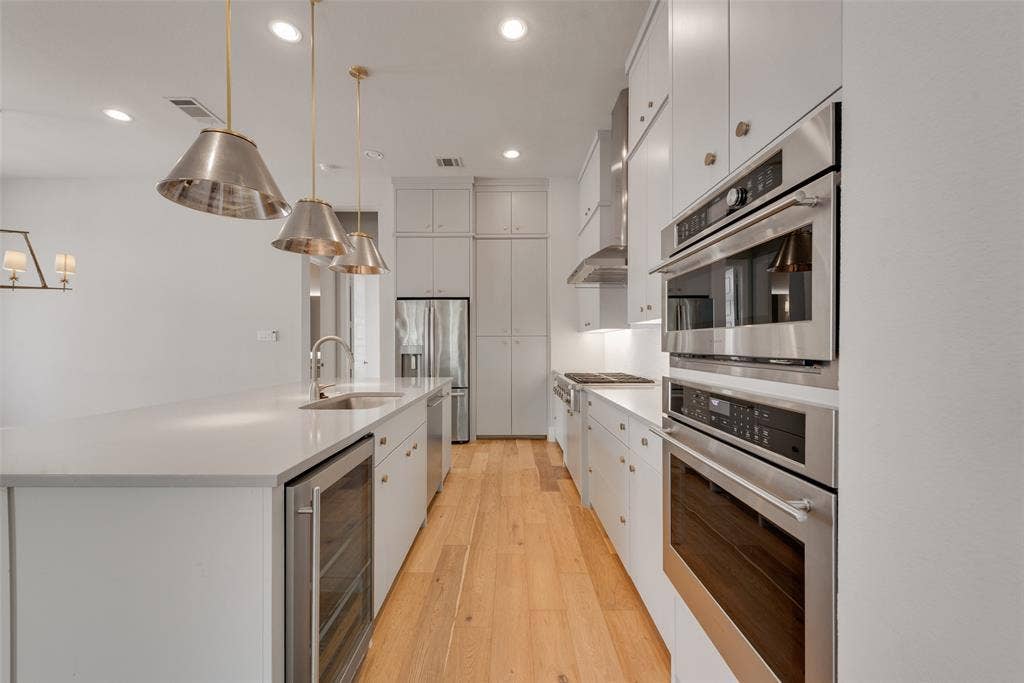 6120 Preserve Drive, Plano, TX 75024 6120 Preserve Drive, Plano, TX 75024