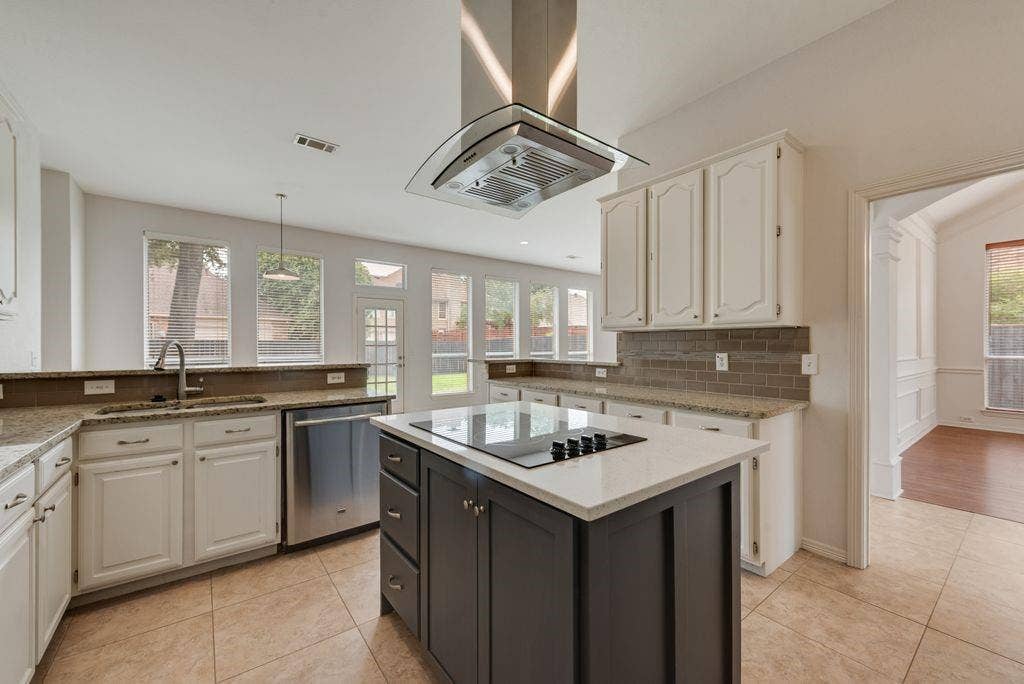 719 Parkway Boulevard, Coppell, TX 75019 719 Parkway Boulevard, Coppell, TX 75019