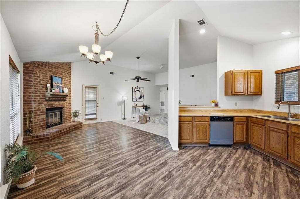 424 Grand Meadow Drive, Fort Worth, TX 76108 424 Grand Meadow Drive, Fort Worth, TX 76108