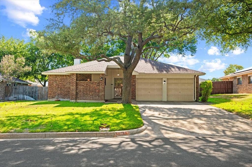 424 Grand Meadow Drive, Fort Worth, TX 76108 424 Grand Meadow Drive, Fort Worth, TX 76108