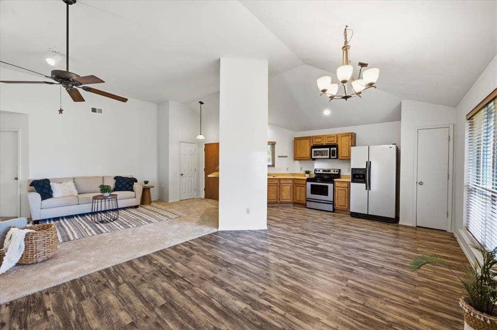 424 Grand Meadow Drive, Fort Worth, TX 76108 424 Grand Meadow Drive, Fort Worth, TX 76108