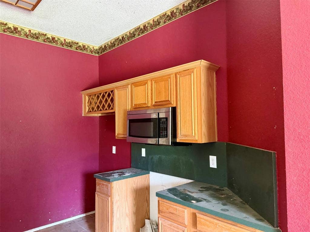 111 Craddock, Glenn Heights, TX 75154 K