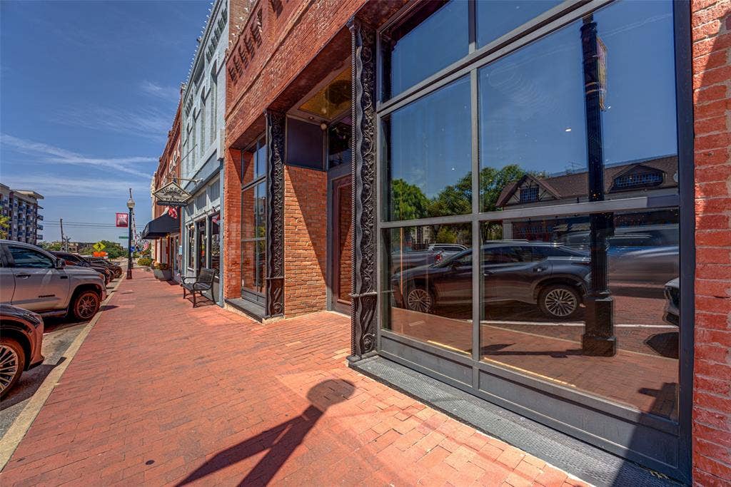 1013 E 15th Street, Plano, TX 75074