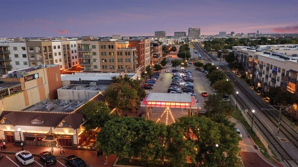 1013 E 15th Street, Plano, TX 75074