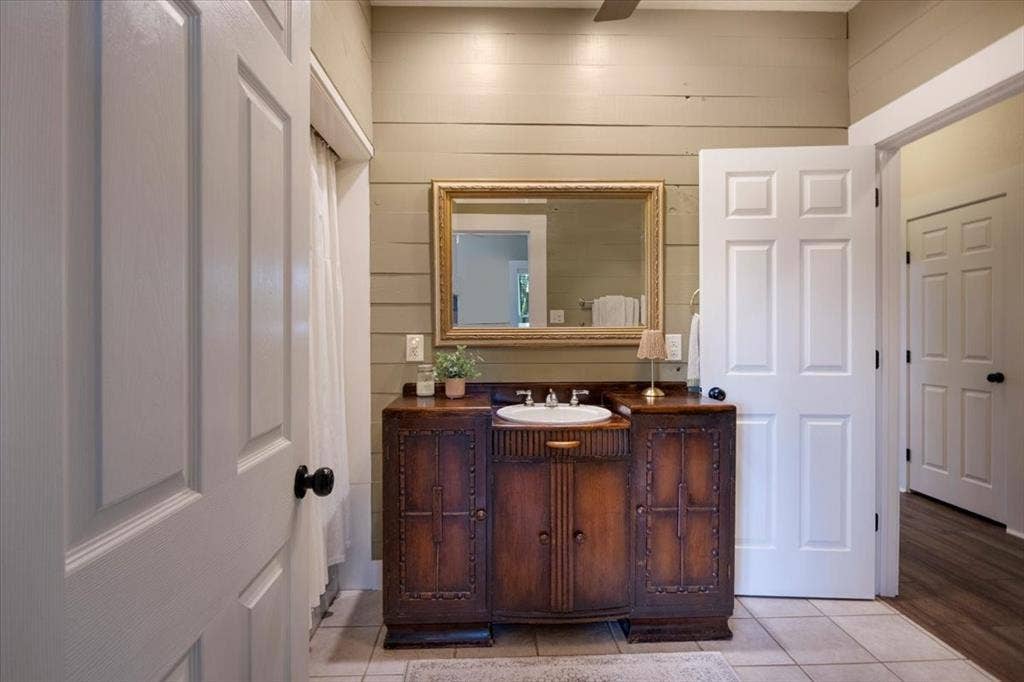 20272 County Road 4126, Lindale, TX 75771 20272 County Road 4126, Lindale, TX 75771
