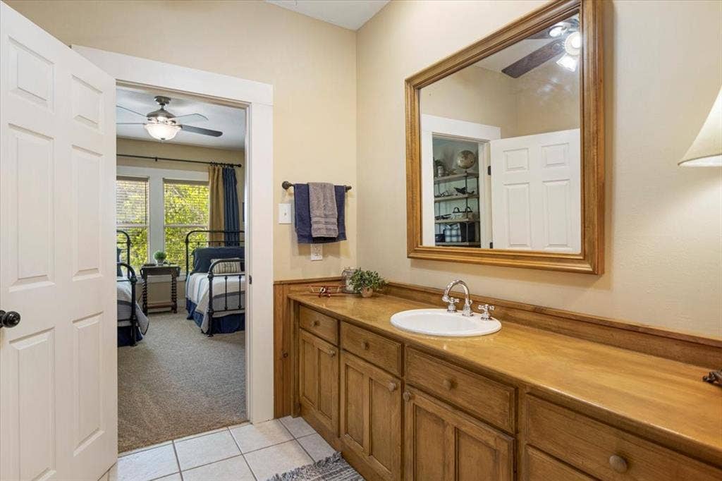20272 County Road 4126, Lindale, TX 75771 20272 County Road 4126, Lindale, TX 75771