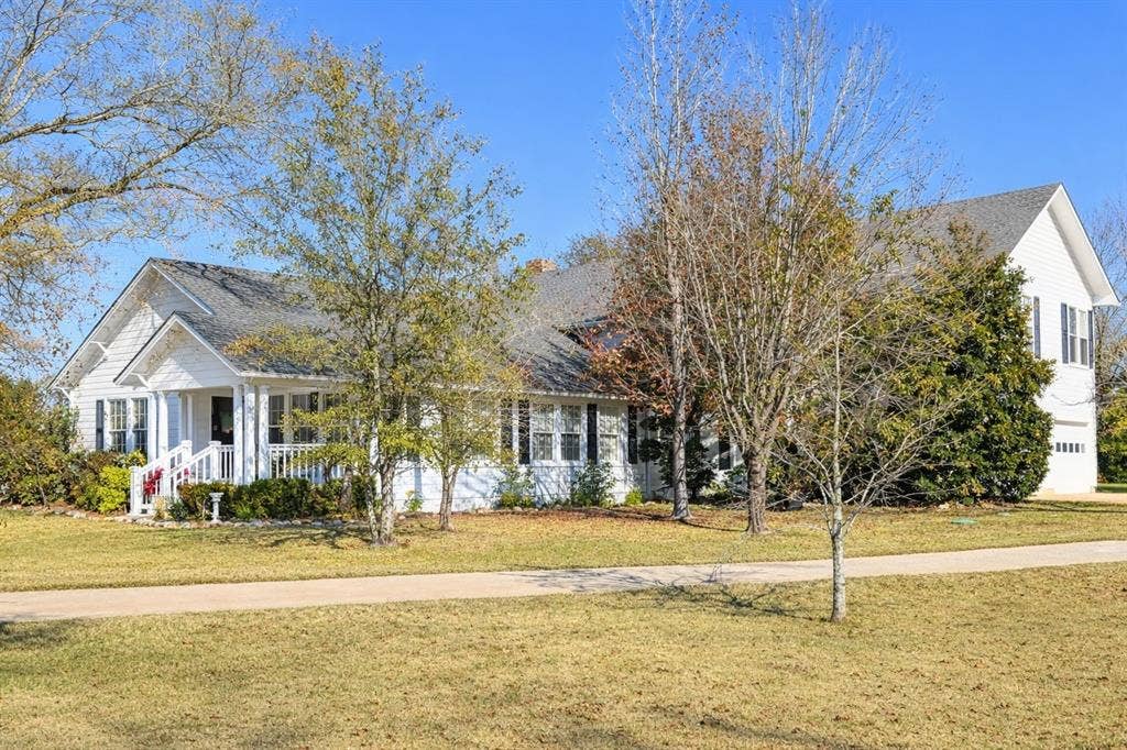 20272 County Road 4126, Lindale, TX 75771 20272 County Road 4126, Lindale, TX 75771