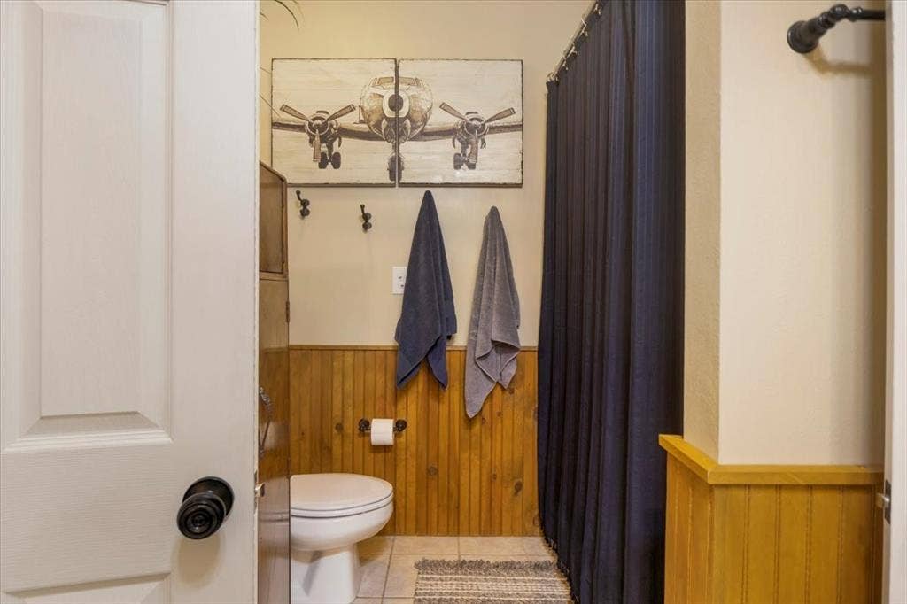 20272 County Road 4126, Lindale, TX 75771 20272 County Road 4126, Lindale, TX 75771