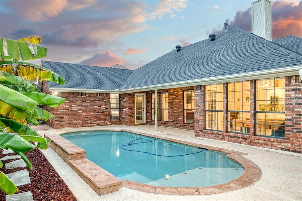 432 Shelby Drive, Burleson, TX 76028 432 Shelby Drive, Burleson, TX 76028
