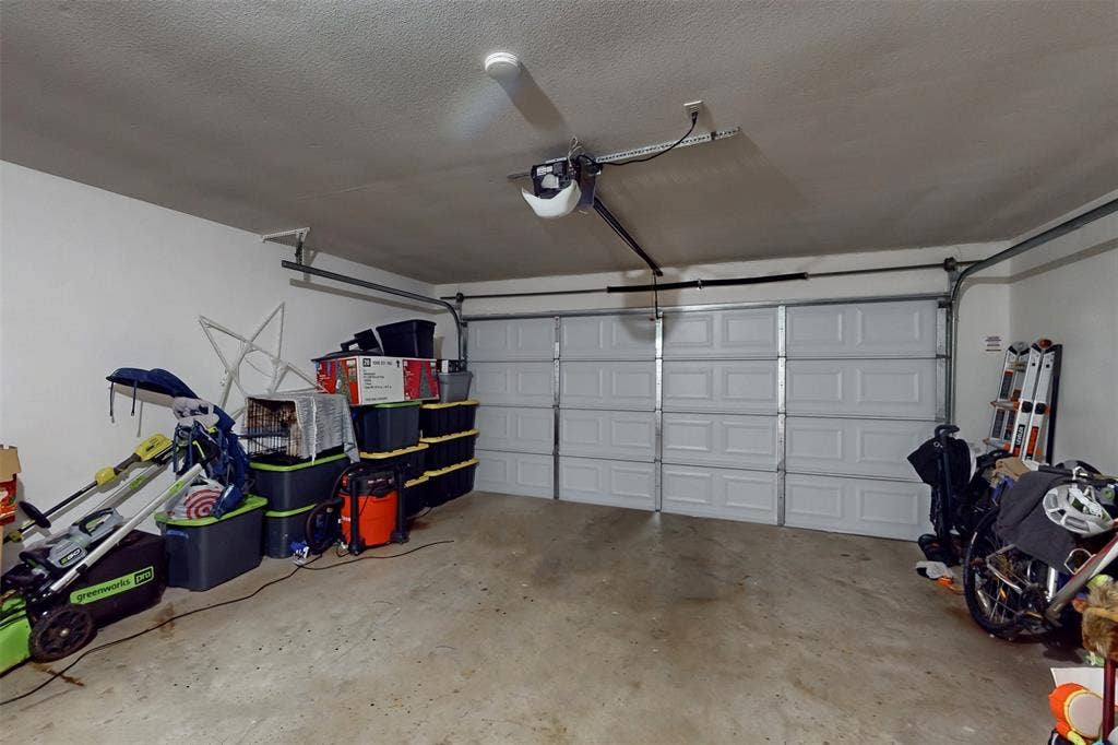 432 Shelby Drive, Burleson, TX 76028 432 Shelby Drive, Burleson, TX 76028