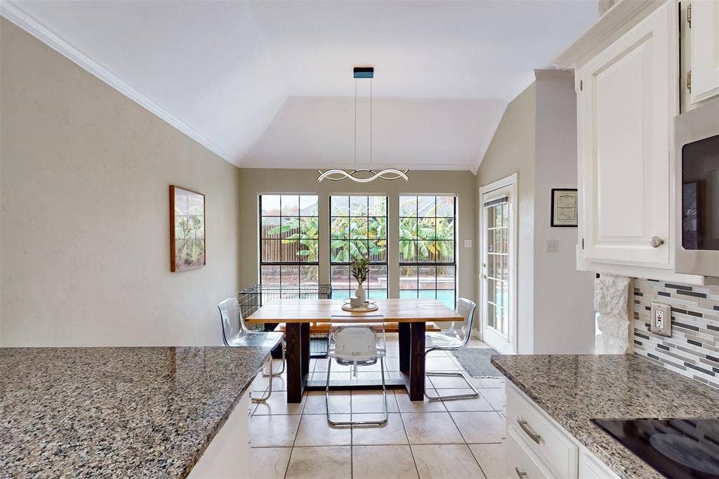 432 Shelby Drive, Burleson, TX 76028 432 Shelby Drive, Burleson, TX 76028