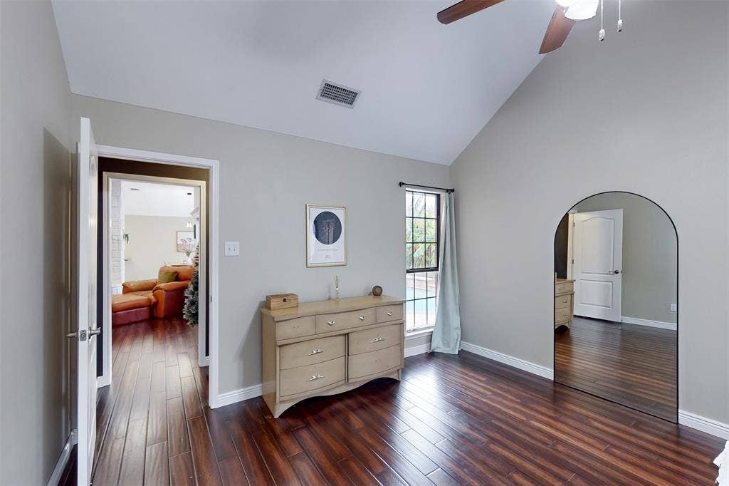 432 Shelby Drive, Burleson, TX 76028 432 Shelby Drive, Burleson, TX 76028