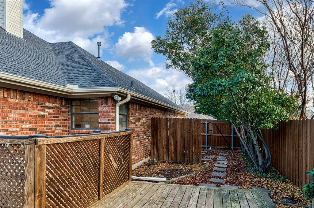 432 Shelby Drive, Burleson, TX 76028 432 Shelby Drive, Burleson, TX 76028