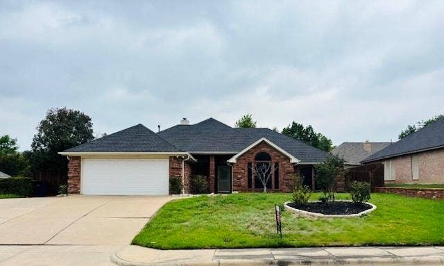 432 Shelby Drive, Burleson, TX 76028 432 Shelby Drive, Burleson, TX 76028