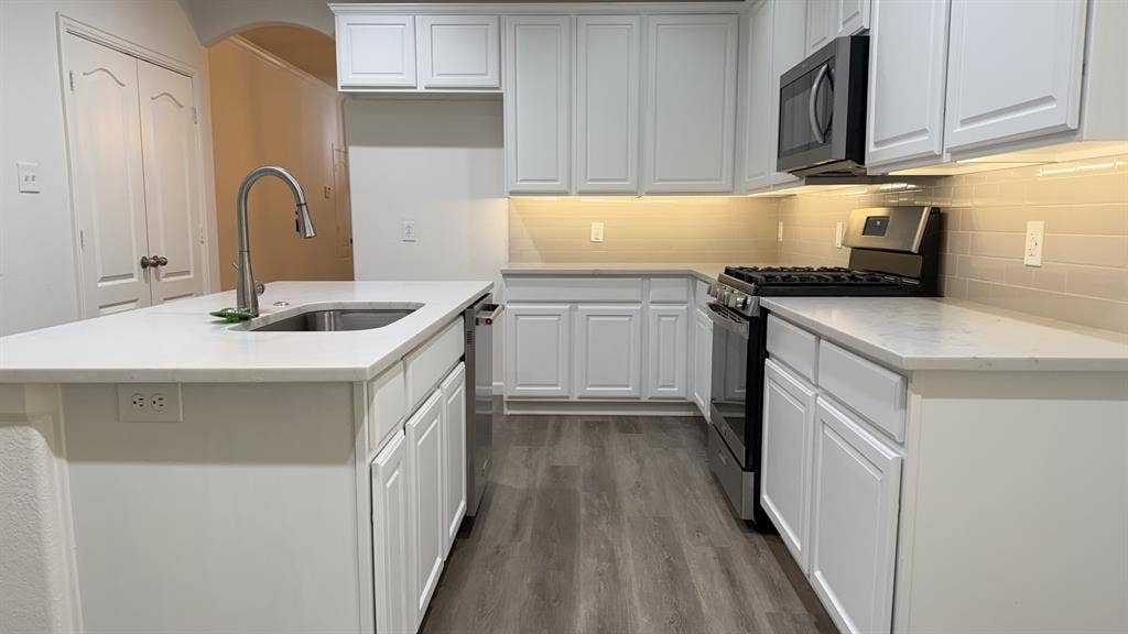 325 Perkins Drive, Argyle, TX 76226