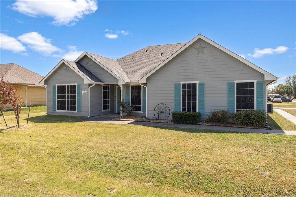 107 W Hubbard Road, Josephine, TX 75173