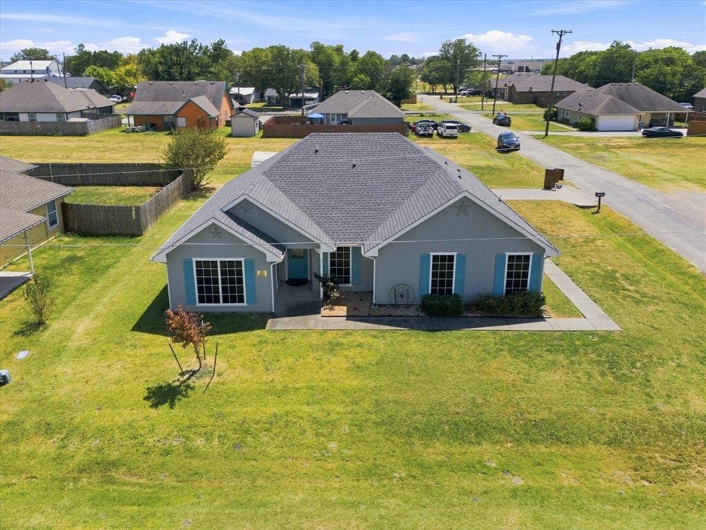 107 W Hubbard Road, Josephine, TX 75173